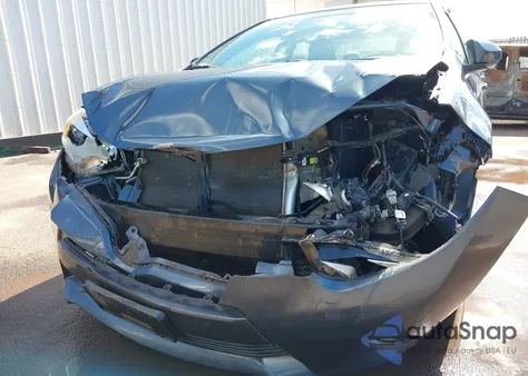 2015 Toyota Corolla Le/Le Plus/Le Premium z USA, uszkodzony, nr VIN 5YFBURHE4FP245139